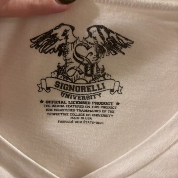 Notre Dame Fighting Irish Women's Distressed Crop V-Neck White T-Shirt ~ Large - Picture 3 of 5